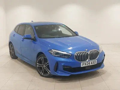 Używany BMW 118 M Sport 136 KM (100 kW) 2024 Niebieski Hatchback