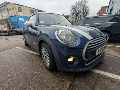 Usado Mini Cooper D Hatch 2015 Azul Utilitario