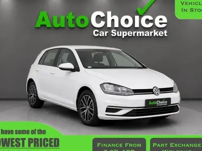 Begagnad VW Golf VII SE 110 HK (80 kW) 2018 Vit Halvkombi