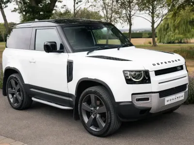 Used Land Rover Defender SE 2022 White SUV