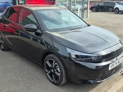 Begagnad Vauxhall Corsa S 131 HK (96 kW) 2024 Svart Halvkombi