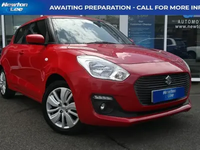Begagnad Suzuki Swift SZ-T 111 HK (81 kW) 2017 Röd Halvkombi