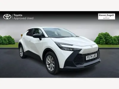 Used Toyota C-HR 140 HP (102 kW) 2024 White SUV