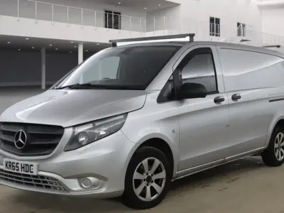 Begagnad Mercedes Vito 2015 Silver Van