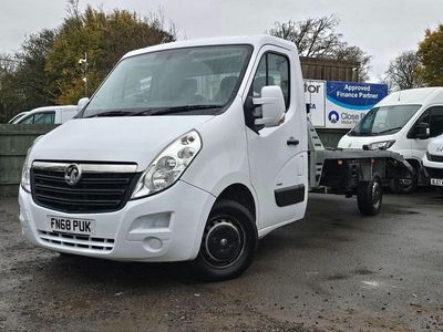 Used Vauxhall Movano 145 HP (106 kW) 2018 White MPV