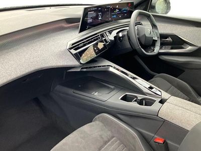 Used Peugeot e-3008 GT 156 kW (213 HP) 2024 White SUV