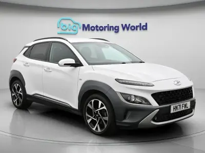 Used Hyundai Kona Premium 120 HP (88 kW) 2021 White SUV