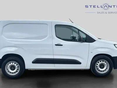 Used Citroën Berlingo 98 kW (134 HP) 2024 White MPV
