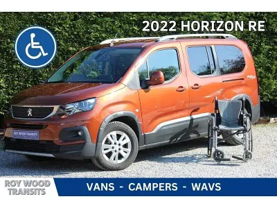 Usado Peugeot Rifter Allure 131 HP (96 kW) 2022 Castanho Monovolume