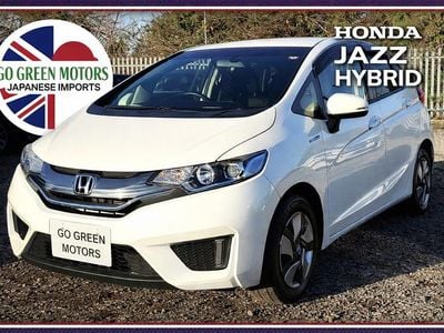 Used Honda Fit Hybrid 2014 White Hatchback