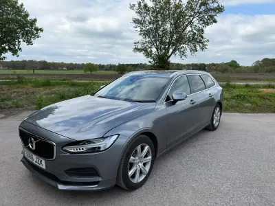 Usado Volvo V90 Momentum 2017 Cinzento Carrinha