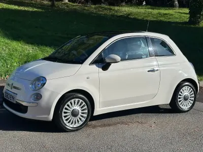 Used Fiat 500 Lounge 69 HP (50 kW) 2013 White Hatchback