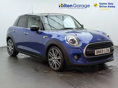 Begagnad Mini Cooper Classic 2020 Blå Halvkombi