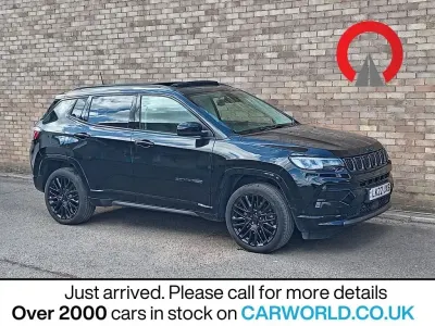 Usado Jeep Compass 240 HP (176 kW) 2022 Preto SUV