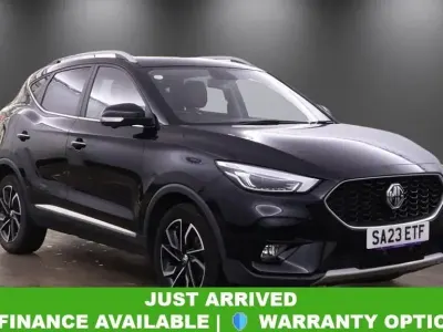 Usado MG ZS Exclusive 111 CV (81 kW) 2023 Negro SUV
