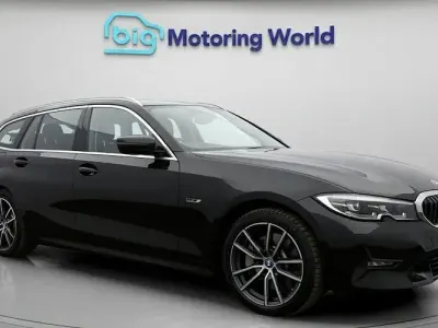 Used BMW 330e Sport Line 292 HP (214 kW) 2021 Black Estate