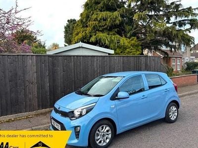 Used Kia Picanto 83 HP (61 kW) 2017 Blue Hatchback