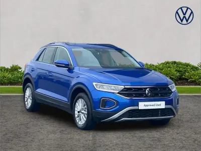 Used VW T-Roc Life 150 HP (110 kW) 2023 Blue SUV