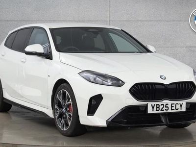 Begagnad BMW 120 M Sport 168 HK (123 kW) 2025 Vit Halvkombi