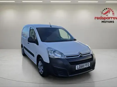 Used Citroën Berlingo 75 HP (55 kW) 2018 White MPV