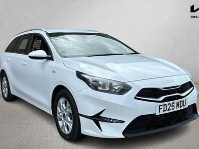 Used Kia Ceed 138 HP (101 kW) 2025 White Hatchback