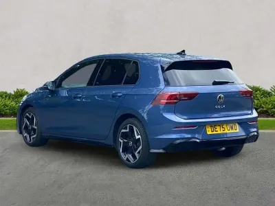 Used VW Golf VIII R-line 150 HP (110 kW) 2025 Blue Hatchback