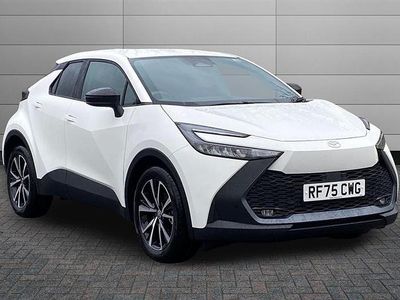 New Toyota C-HR Design 140 HP (102 kW) 2025 Pure white SUV