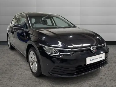 Used VW Golf VIII Life 147 HP (108 kW) 2021 Black Hatchback