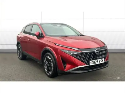 Used Nissan Qashqai N-Connecta 138 HP (101 kW) 2025 Red SUV