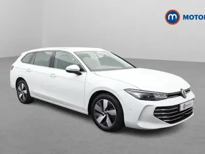 Used VW Passat Life 204 HP (150 kW) 2025 White Estate