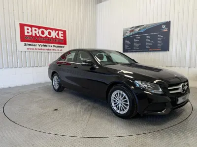 Used Mercedes C200 SE 184 HP (135 kW) 2015 Black Sedan