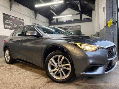 Used Infiniti Q30 109 HP (80 kW) 2016 Grey Hatchback