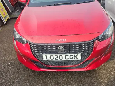 Używany Peugeot 208 Allure Premium 75 KM (55 kW) 2020 Czerwony Hatchback