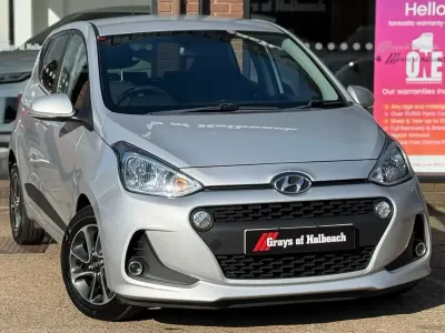 Used Hyundai i10 Premium 87 HP (63 kW) 2017 Silver Hatchback