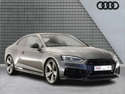 Usado Audi RS5 Sport 450 CV (330 kW) 2020 Gris Coupe