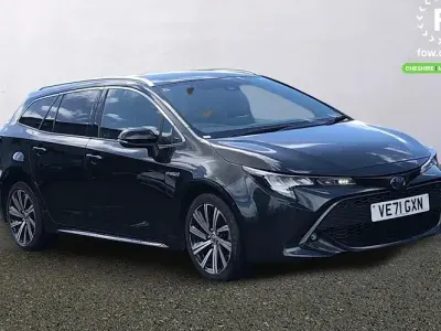 Begagnad Toyota Corolla Design 122 HK (89 kW) 2021 Svart Kombi
