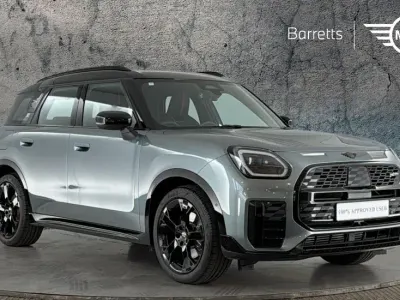Used Mini Countryman 215 HP (158 kW) 2025 Green SUV