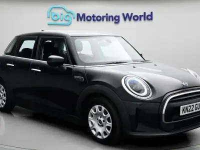 Used Mini ONE Classic 102 HP (75 kW) 2022 Blue/black Hatchback