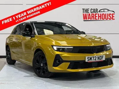 Używany Vauxhall Astra GS Line 130 KM (95 kW) 2022 Żółty Hatchback