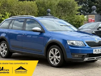 Używany Skoda Octavia Scout 4x4 150 KM (110 kW) 2015 Niebieski Kombi