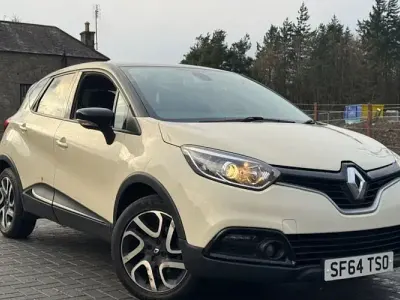 Used Renault Captur Dynamique 90 HP (66 kW) 2014 White SUV