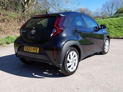 Used Toyota Aygo X PURE 72 HP (52 kW) 2023 Black SUV