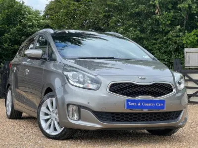 Used Kia Carens 134 HP (98 kW) 2015 Silver MPV