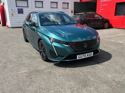 Used Peugeot 308 SW GT 131 HP (96 kW) 2025 Blue Estate
