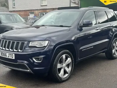 Usado Jeep Grand Cherokee Overland 247 HP (181 kW) 2016 Azul SUV