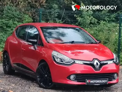 Used Renault Clio Dynamique 89 HP (65 kW) 2014 Red Hatchback