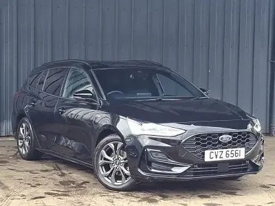 Used Ford Focus ST-Line 125 HP (91 kW) 2023 Black Estate