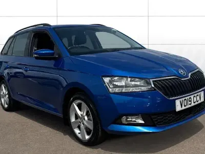 Used Skoda 110 R SE L 110 HP (80 kW) 2019 Blue Estate