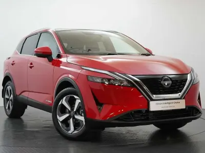 Used Nissan Qashqai N-Connecta 187 HP (137 kW) 2023 Red SUV