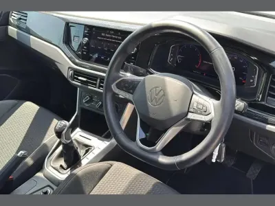 Used VW Polo Life 80 HP (58 kW) 2022 White Hatchback